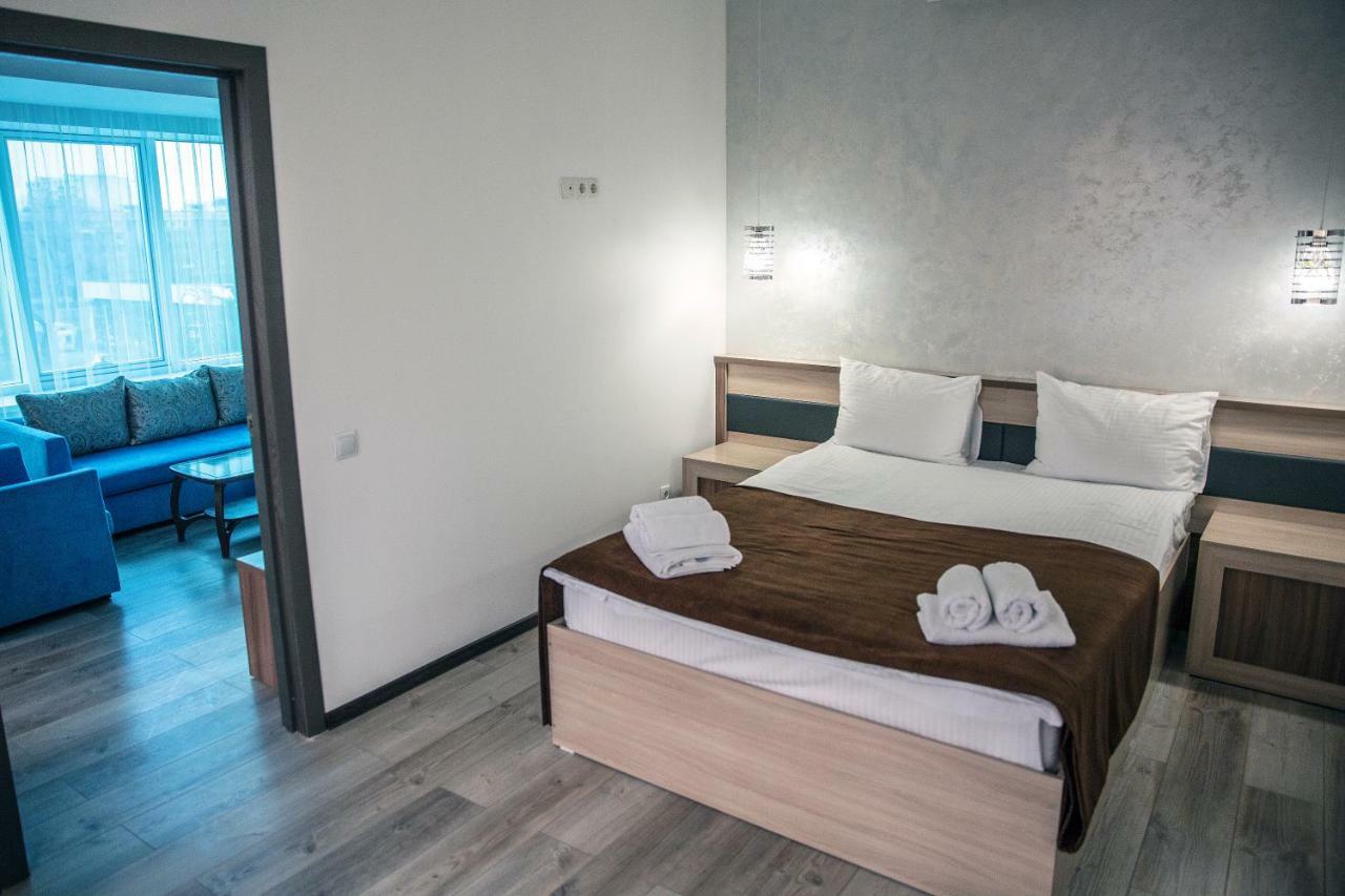 Astra Hotel Alma-Ata Exteriör bild